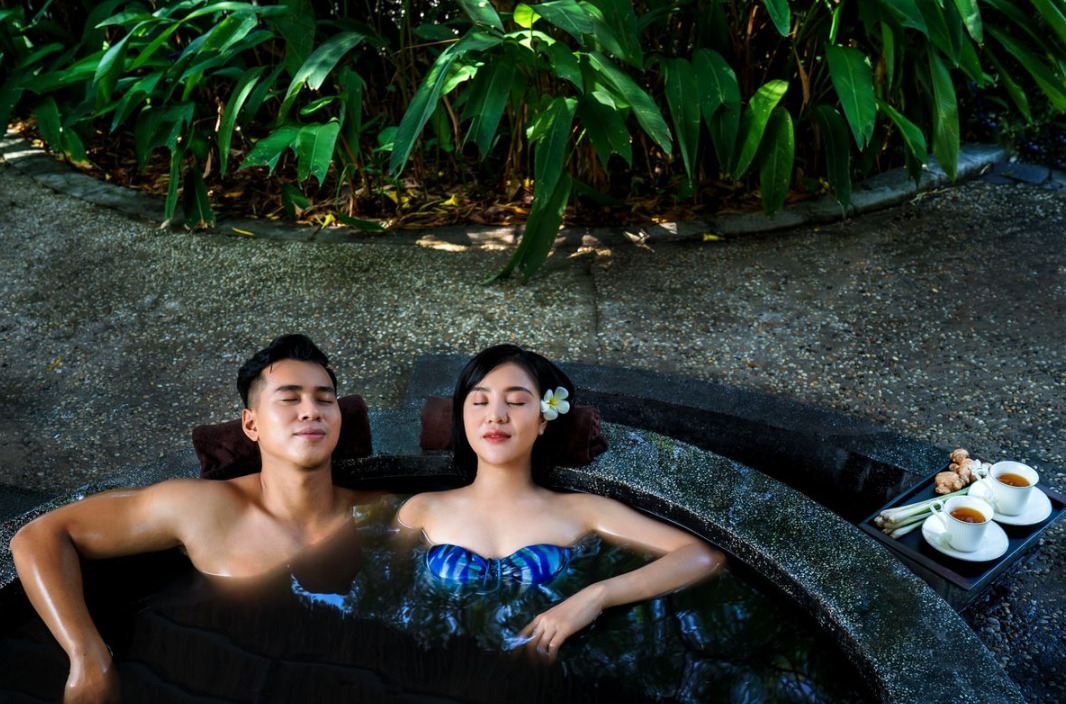 Thuê xe Cần Thơ đi Suối Nước Nóng Bình Châu Vũng Tàu giá rẻ